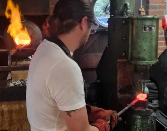  A8742732 6da4 4714 b3f1 f809c178d559 